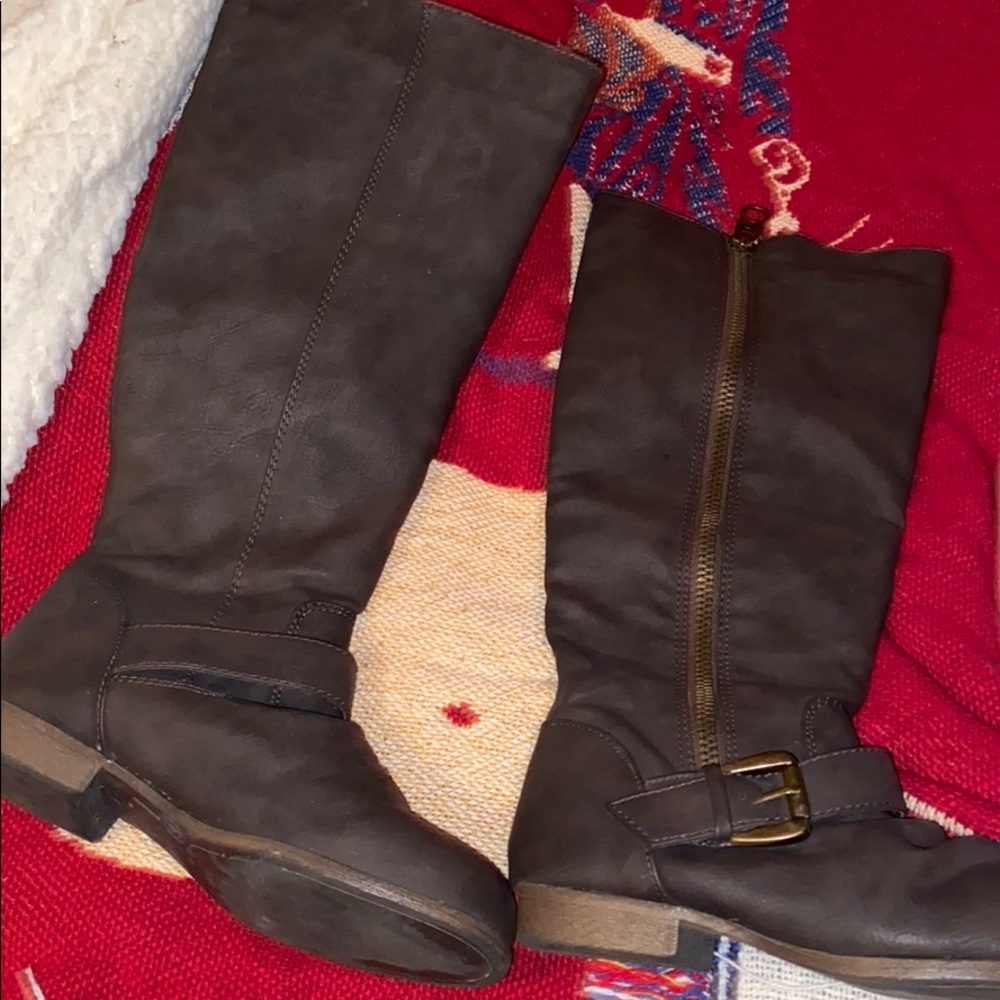 Steve Madden over the knee boot! Size 6/6.5
